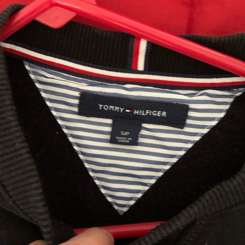 Tommy Hilfiger crewneck sweater - Picture 2 of 3